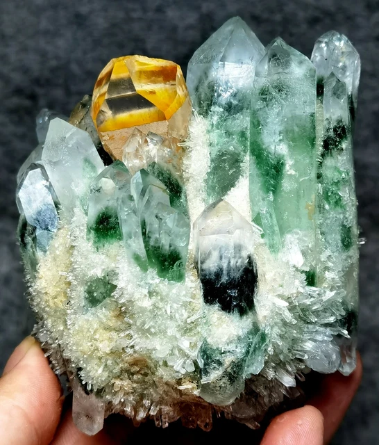 571g New Find Green Phantom Quartz Crystal Cluster Mineral Specimen Healing 3