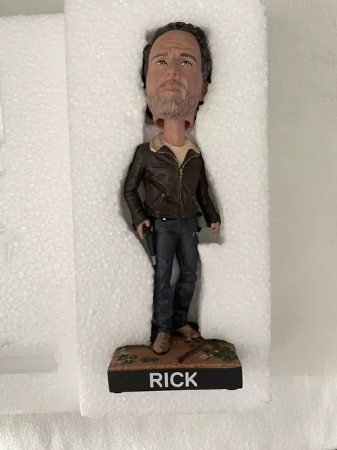 Royal Bobbles The Walking Dead Rick Grimes Bobblehead