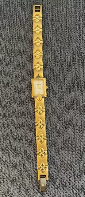 Bulova 97T73 Stainless Steel Gold-Tone Bracelet Women's Watch w/original Box