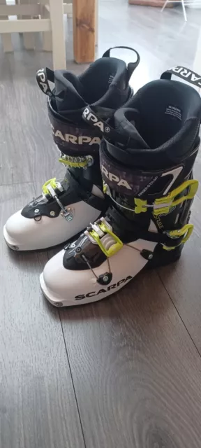 Scarpa Maestrale RS Ski Touring Boots  Mondo 25 UK 6 (EU 39)