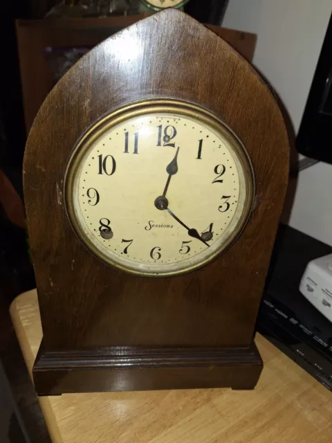 Sessions 8 Day Mantle Clock In Running Condition