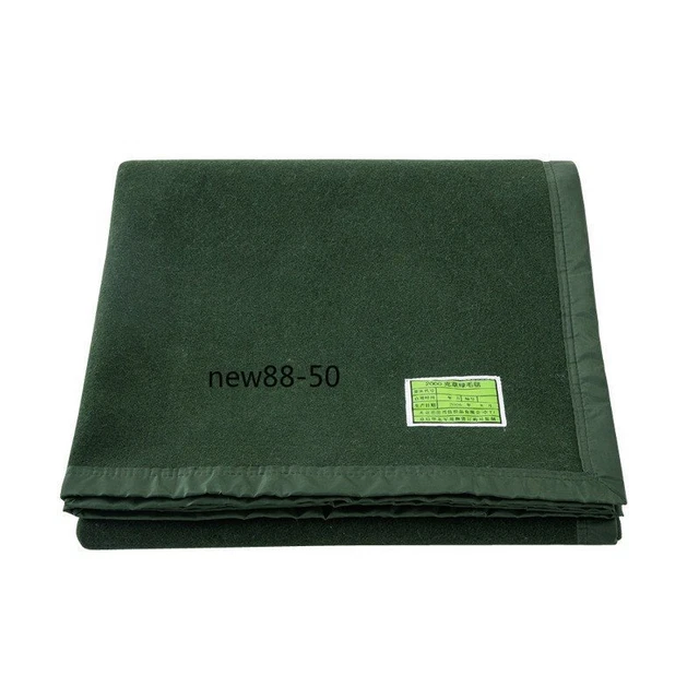 New Thickened Warm Field Camping Disaster Relief Wool Blanket Sleep Blanket Gift