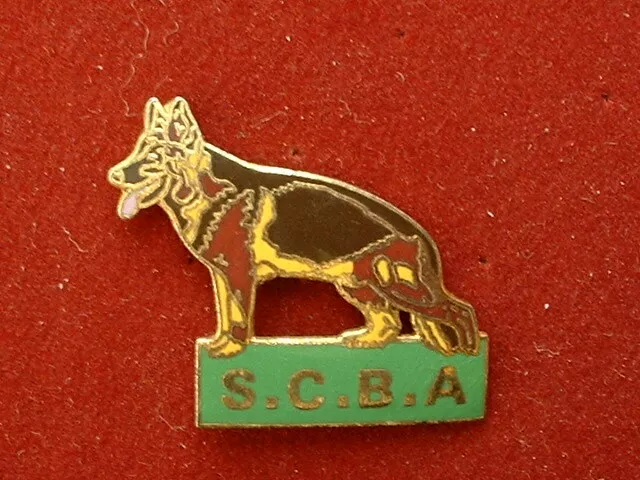 Pin's Chien Berger Allemand - S.c.b.a