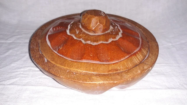 6" Vintage Hand Carved Wooden Bowl with lid. Very nice Condition
