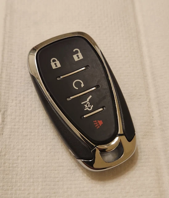 used GM Remote Smart Key Fob OEM 2018 - 2021 Chevrolet Blazer Traverse 13529636