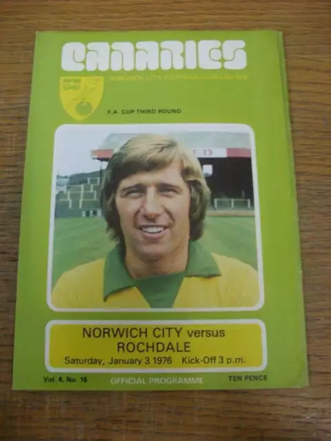 03/01/1976 Norwich City v Rochdale [FA Cup] (Light Crease)