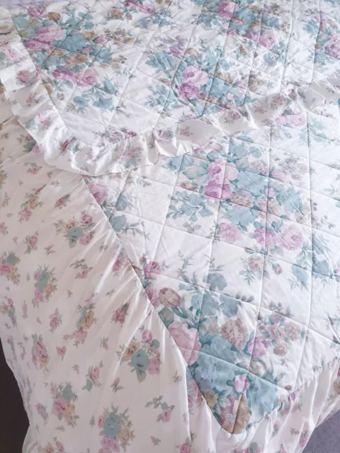 🌸Vintage Cotton BEDSPREAD Quilted Double Bed with Skirt Floral Shabby Chic