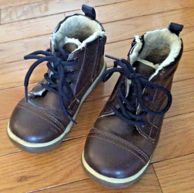 Jumping Beans Boys Boots Brown Faux Leather Fur Lining Lace Up Size 11