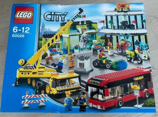LEGO 60271, City, Main Square, NEW Sealed Box, US Seller, 1517 pcs. Retired!