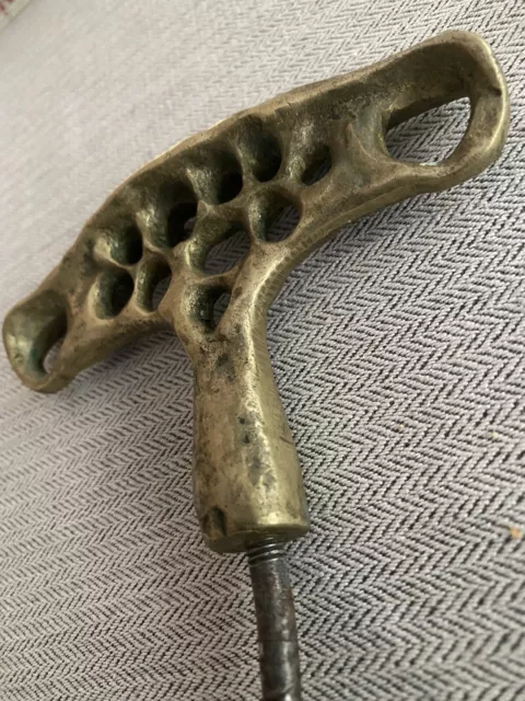 Alter Antiker Korkenzieher FLASCHENÖFFNER  BRUTALISMUS CORKSCREW  SKULL ALT