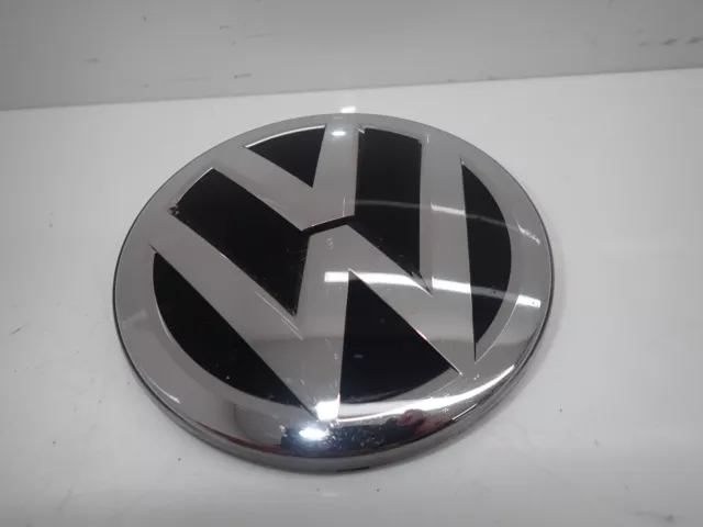 Volkswagen Passat B8 Front Badge (Scratches) 3G0853601A