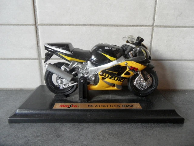 MOTO SUZUKI GSX R 600 Maisto 1 18 EUR 7 00 PicClick FR