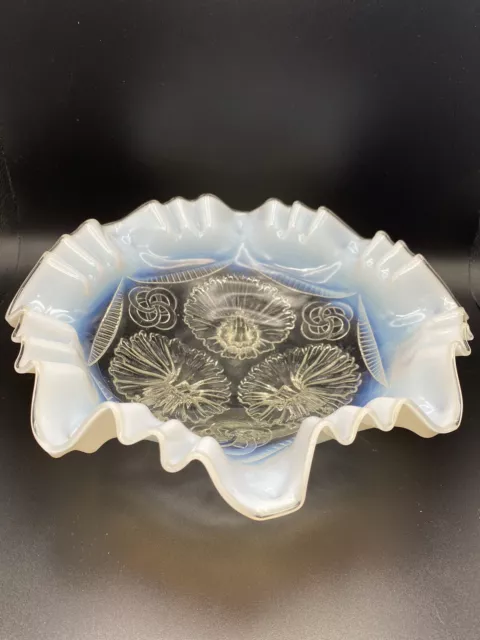 Vintage Northwood Ruffles And Rings Opalescent 3 Footed Bowl
