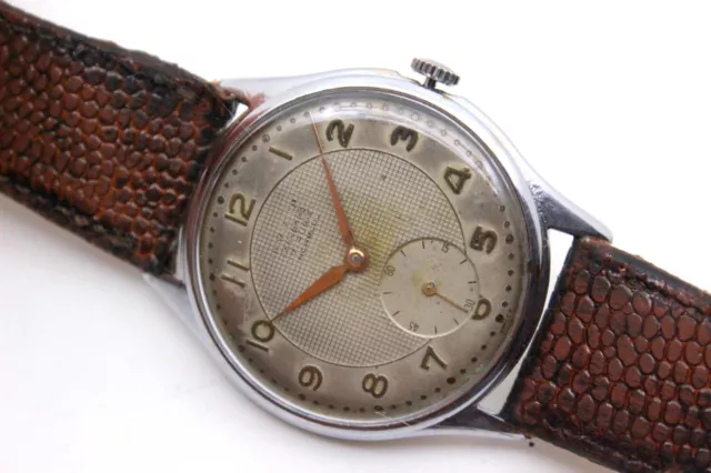 INVICTA STANDARD 17 RUBIS INCABLOC 37 mm GUILLOCHE DIAL Carica