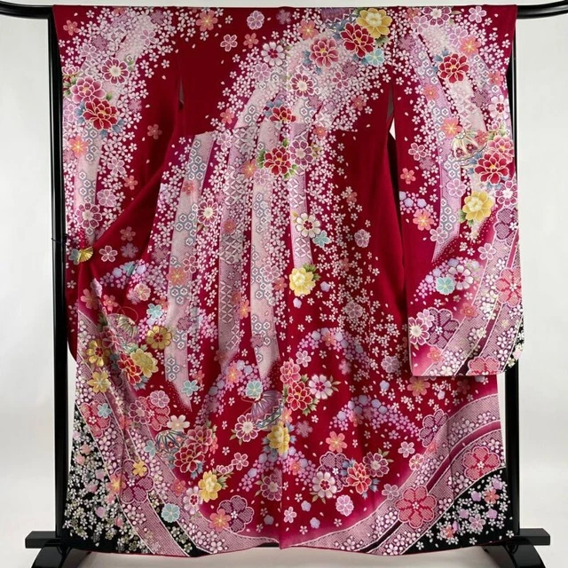 Woman Japanese Kimono Furisode Silk Flower Mari Gold Silver Thread Red
