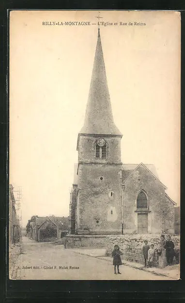 CPA Rilly-la-Montagne, L'Eglise et Rue de Reims 1922