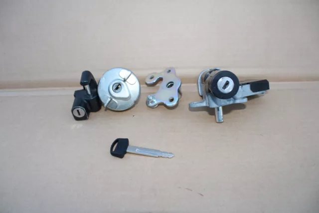 Honda Ruckus NPS50 Ignition Switch Gas Cap Seat Lock Key Oem