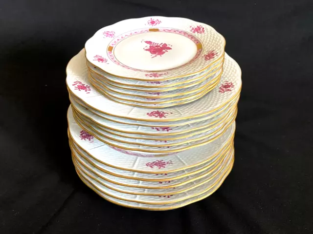 HEREND PORCELAIN CHINESE BOUQUET RASPBERRY DINNER,SOUP AND DESSERT PLATES 18pcs.