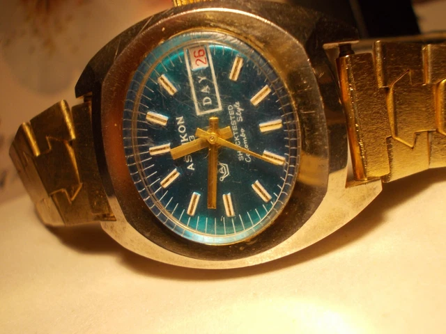 Montre Vintage Aseikon Colombo Style 23 - Cadran Vert - Années 70 - Occasion Fonctionnelle