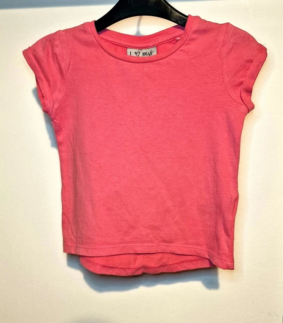 Avanti. Pacchetto vestiti per bambine età 6-9 mesi. Usato. Condizioni perfette. 4 pezzi. 9