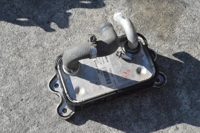 2005 2006 2007 Volvo Xc70 Motor Engine Oil Cooler 2.5L Turbo C5851000