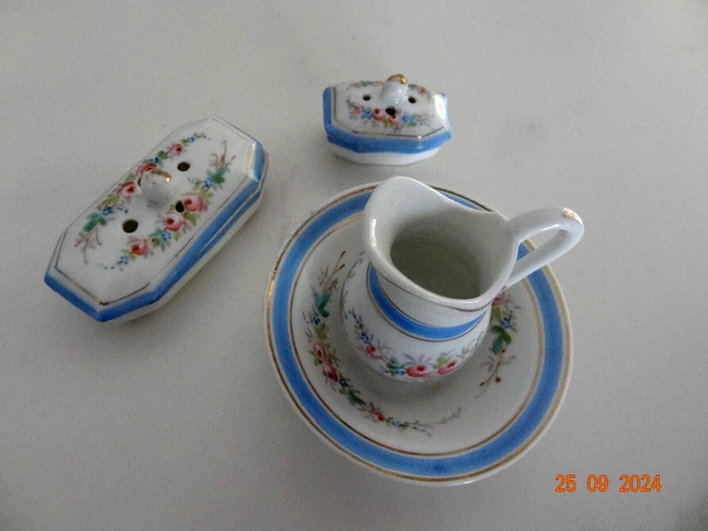9 Dinette service à Thé en porcelaine 13 pièces vintage