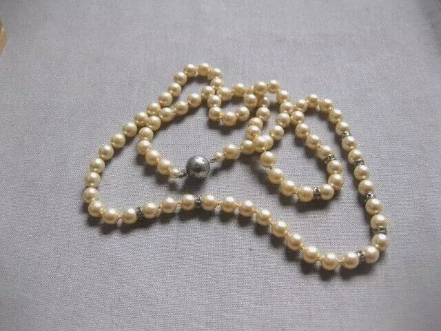Vintage Schöne lange Perlen Halskette Schmuckverschluss 925iger Silber