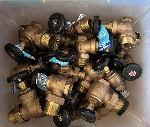 Mixed Lot Of 1” , 1 1/4” Radiator Valves (30)