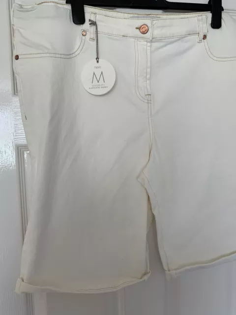 Women’s Next Maternity White / Cream Knee Shorts, Like Denim, Size 20 New 2