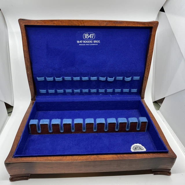 VINTAGE ROGERS BROS. Wooden Silverware Flatware Storage Chest Box Anti
