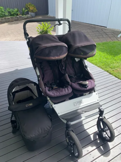 mountain buggy duet pram + carry cot and extras