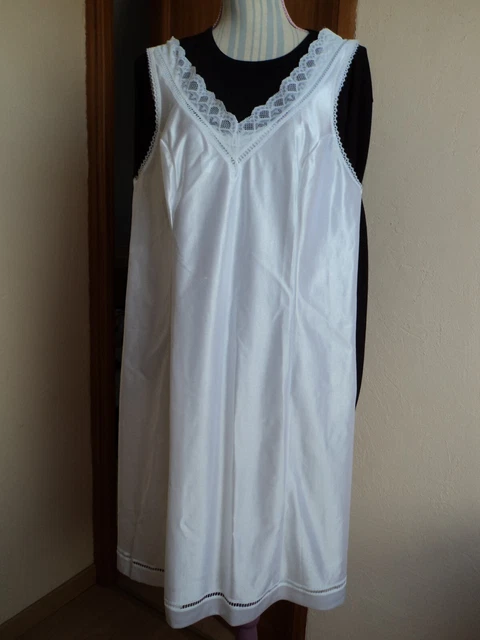 COMBINAISON FOND DE robe T.46 Dentelle de CALAIS, Satinée, fabriqué en France EUR 12,00 - FR