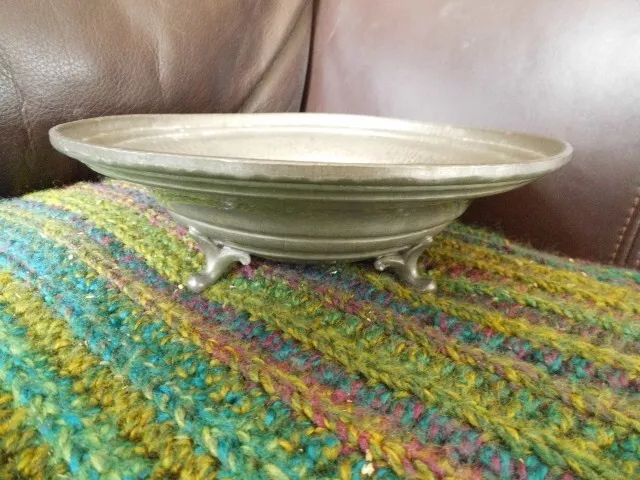 Mayflower Pewter Hand Hammered Bowl On 4 Ball Feet 9" Diameter 2 1/2" High