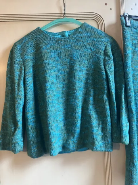 Vintage 1960s Mod Sweater Knit 2 Piece Suit