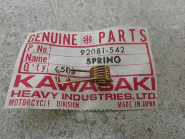 Nos 76 Kawasaki Js400 77-81 Js440 Jet Ski Pwc Plug Cap Spring 92081-542