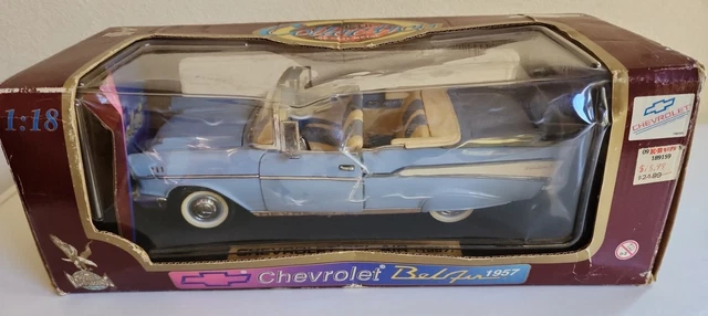 Road Legends bleu 1957 Chevrolet Bel Air échelle 1:18 moulé sous pression neuf e