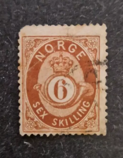 Norvege N° 20° / 1 Coin Cour A Gauche / Cote 65€