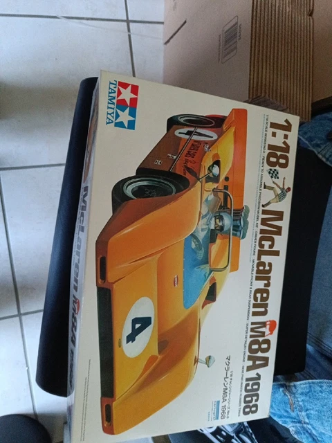 Kit de maquette de voiture Tamiya McLaren m 8 a échelle 1/18 réf  10008 en boite