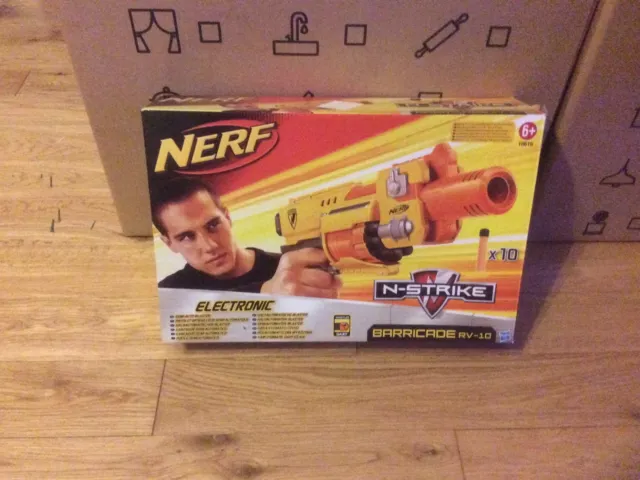 NERF N-STRIKE BARRICADE WOHNMOBIL ELEKTRONISCH Plus 82 Kugeln.  Geliebt