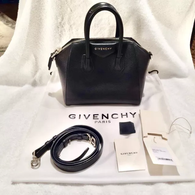 Givenchy Antigona - Mini Bag Black Leather