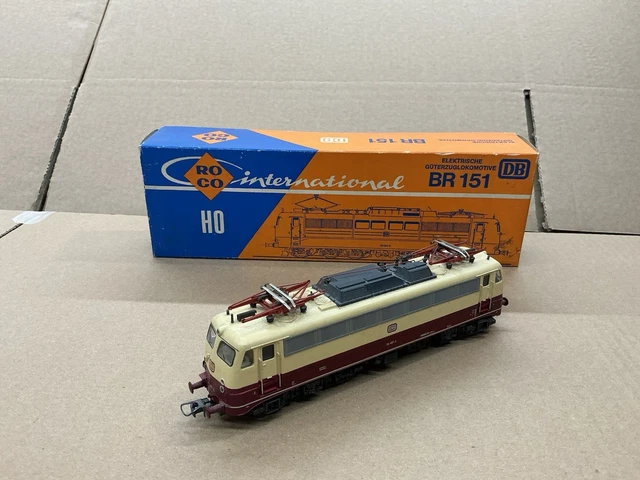 Marklin HO – Lot De 2 Pantographes Neufs Pour Locomotive BR 101 (Occasion)