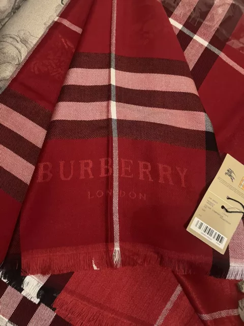 Nuevo con etiquetas Burberry Nova a cuadros rojo/blanco/negro chal bufanda envolvente 3