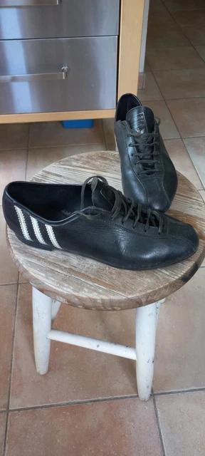 Ancienne paire de chaussures Cyclisme  Sport taille 39 , Adidas en Cuir