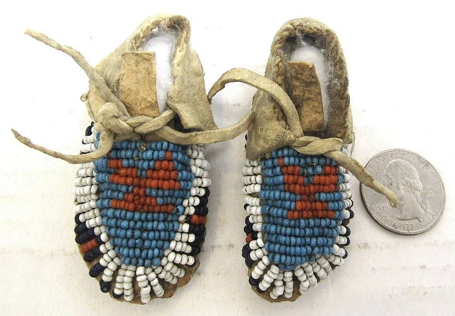 Antique Plains Native American Indian Beaded Leather Doll? Moccasins Sinew Sewn