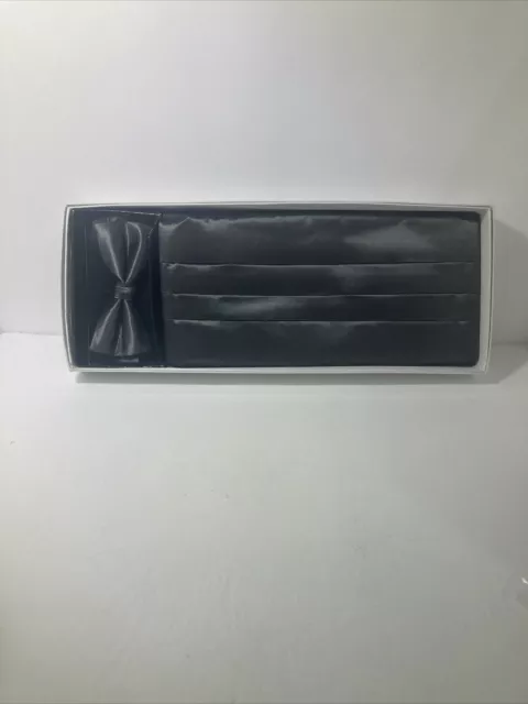 Bow Tie And Cummerbund Set. Dark Gray