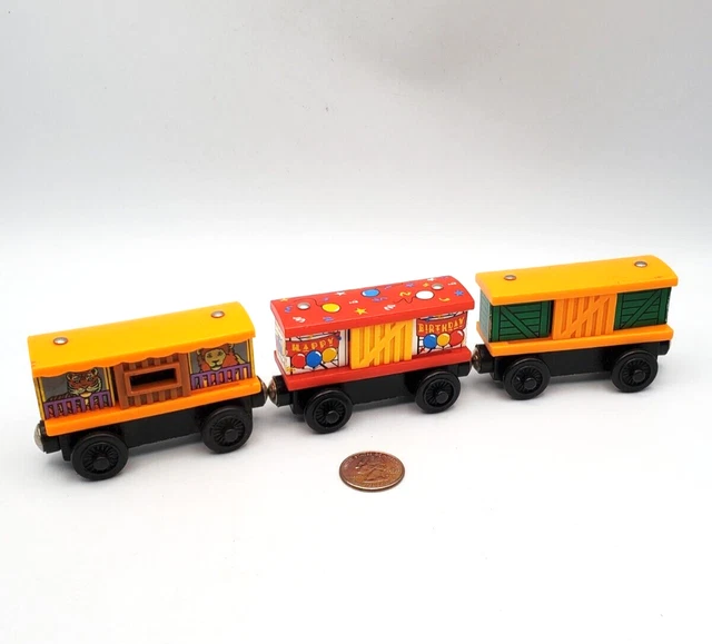 THOMAS & FRIENDS Wooden Railway Train Tank Engine Birthday Zoo Box Car