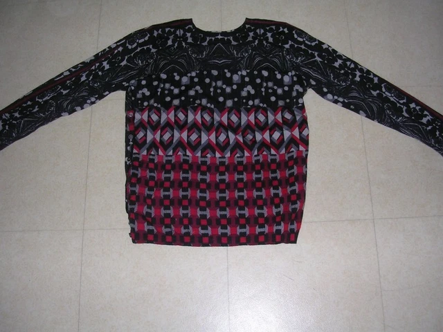 Similar Items to Camisole Top. Black with Gold Thread. Stretch Polyester. Size 2X. As New Condition Similar Items to Camisole Top. Black with Gold Thread. Stretch Polyester. Size 2X. As New Condition