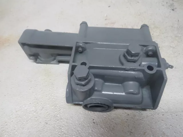 Volvo Penta AD41B Diesel Marine Engine THERMOSTATE HOUSING 838705