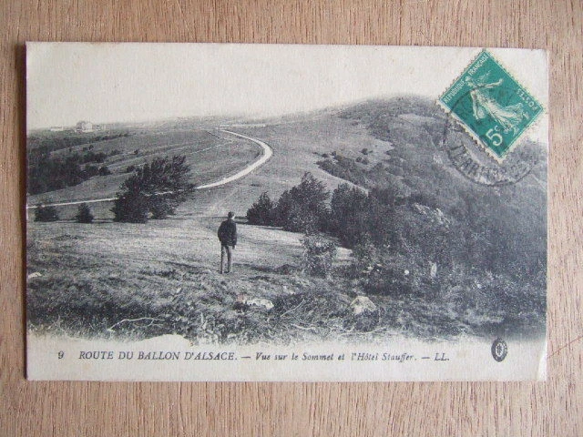 Cpa Route Du Ballon D'alsace (88 Vosges) Vue Sur Le Sommet Et Hotel Stauffer