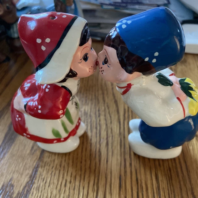 VINTAGE DUTCH Boy and Girl Kissing Salt and Pepper Shakers. Made In ...